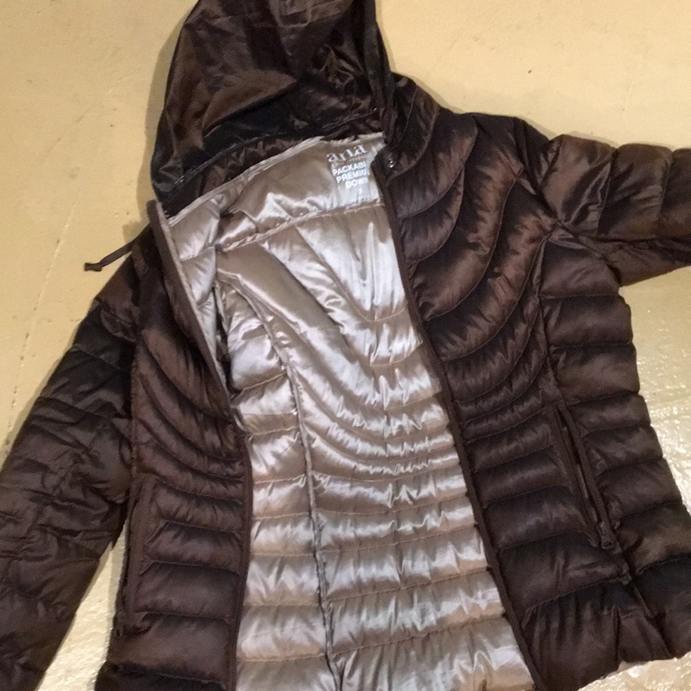 Packable down jacket size S Brown